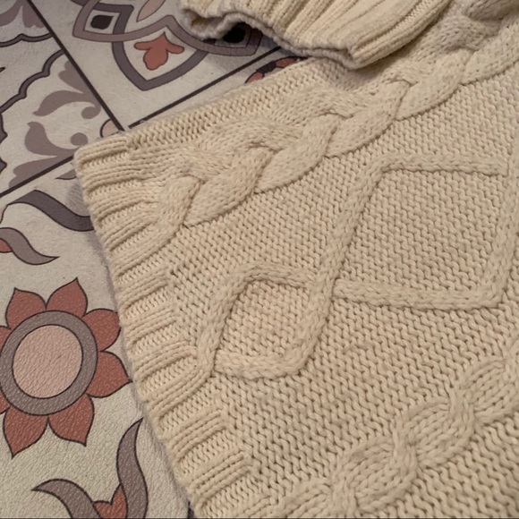 Zara Cable Knit Turtleneck boxy crop sweater Med - Picture 4 of 16